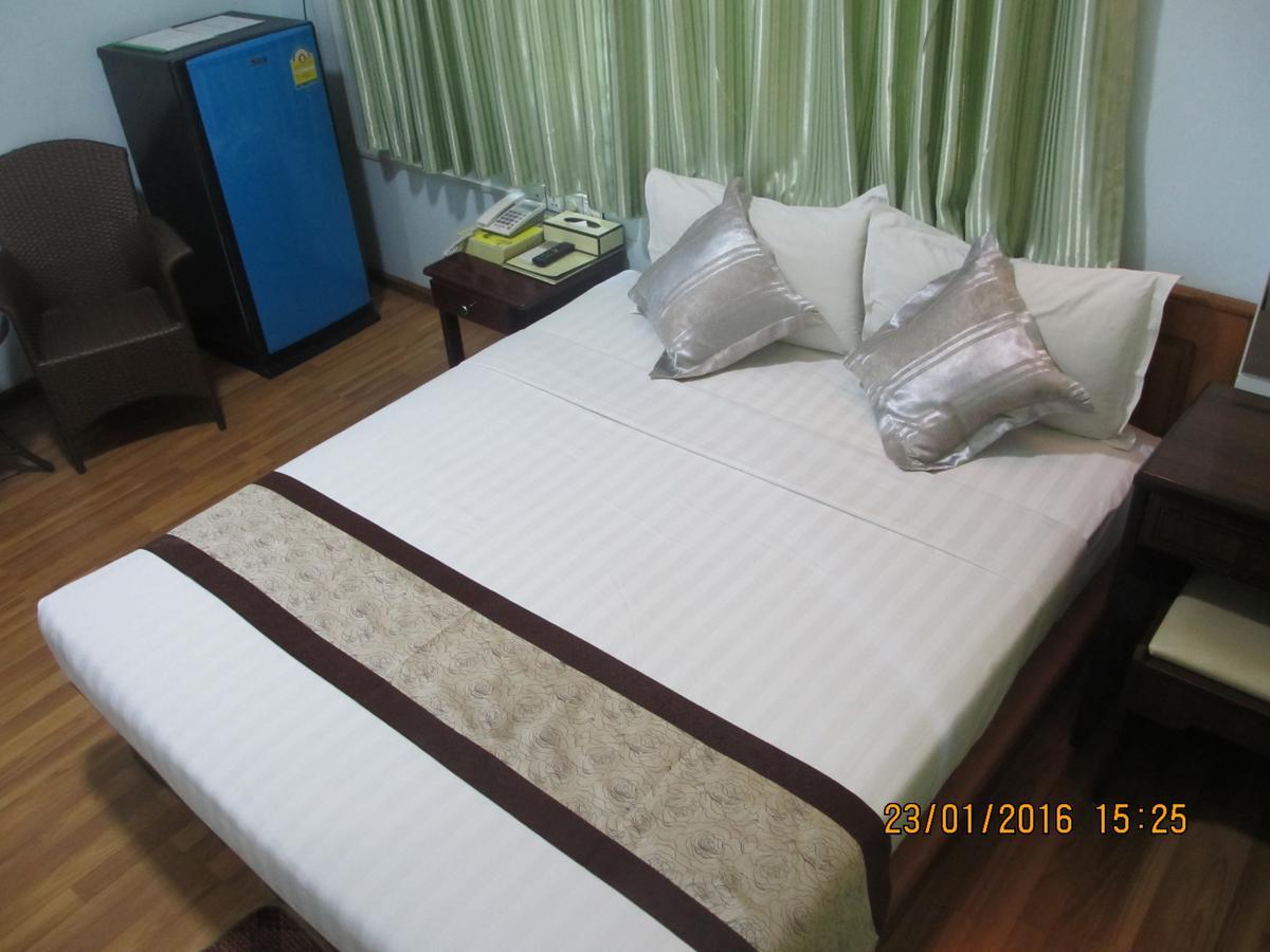 Win Star Hotel Мандалай Экстерьер фото