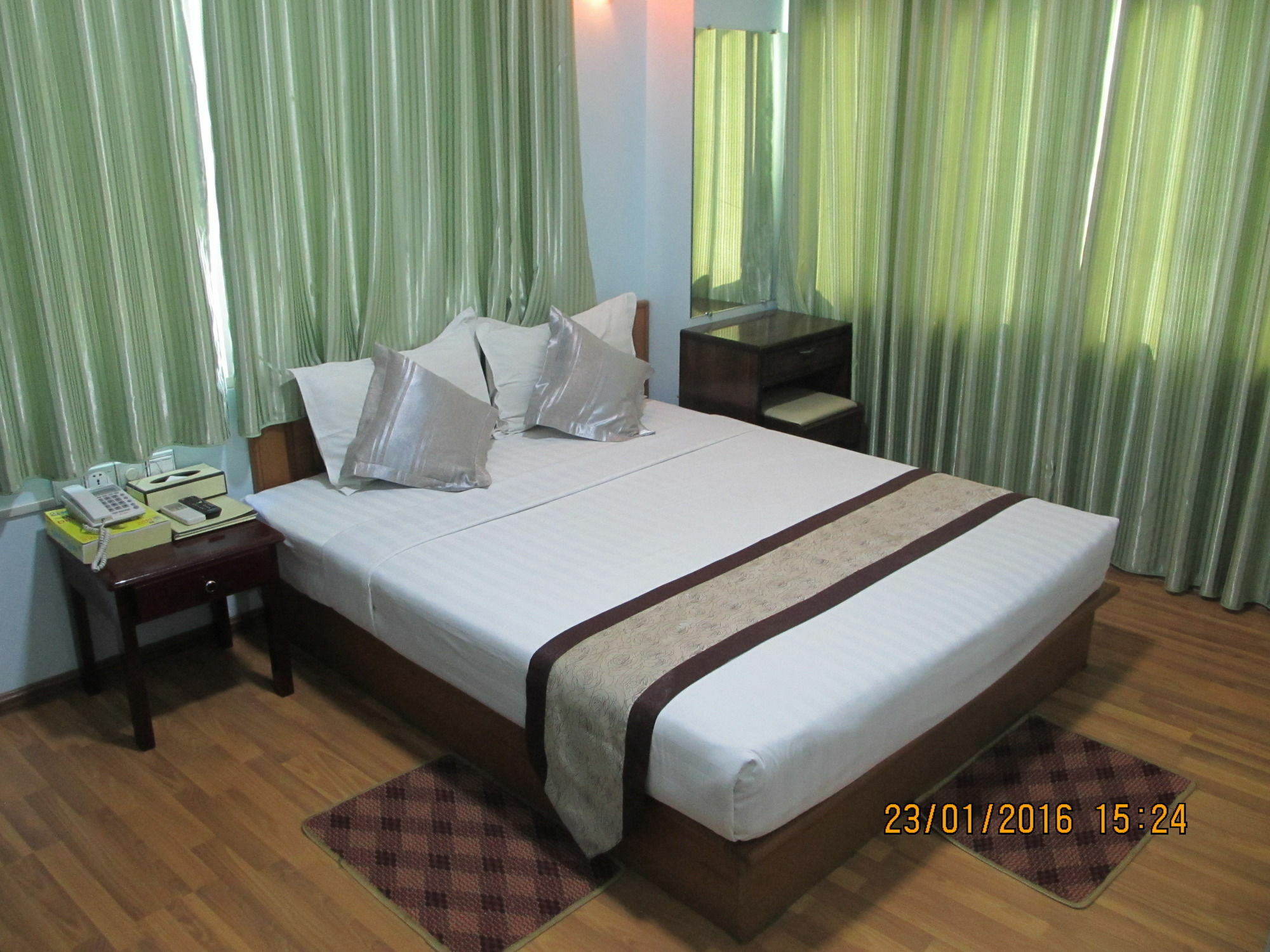 Win Star Hotel Мандалай Экстерьер фото